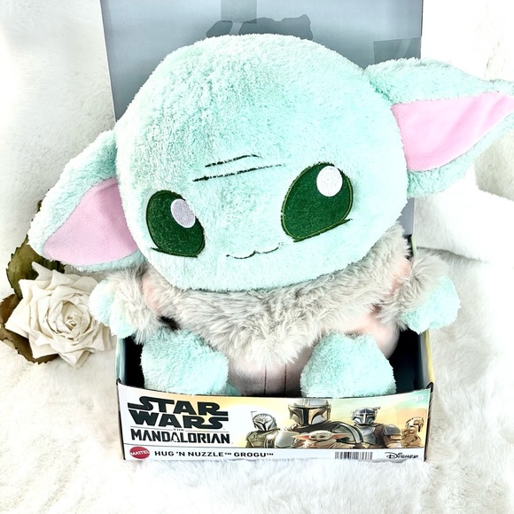 New with tag STAR WARS THE MANDALORIAN by Mattel HUG ‘N NUZZLE GROGU PLUSH - Picture 2 of 6
